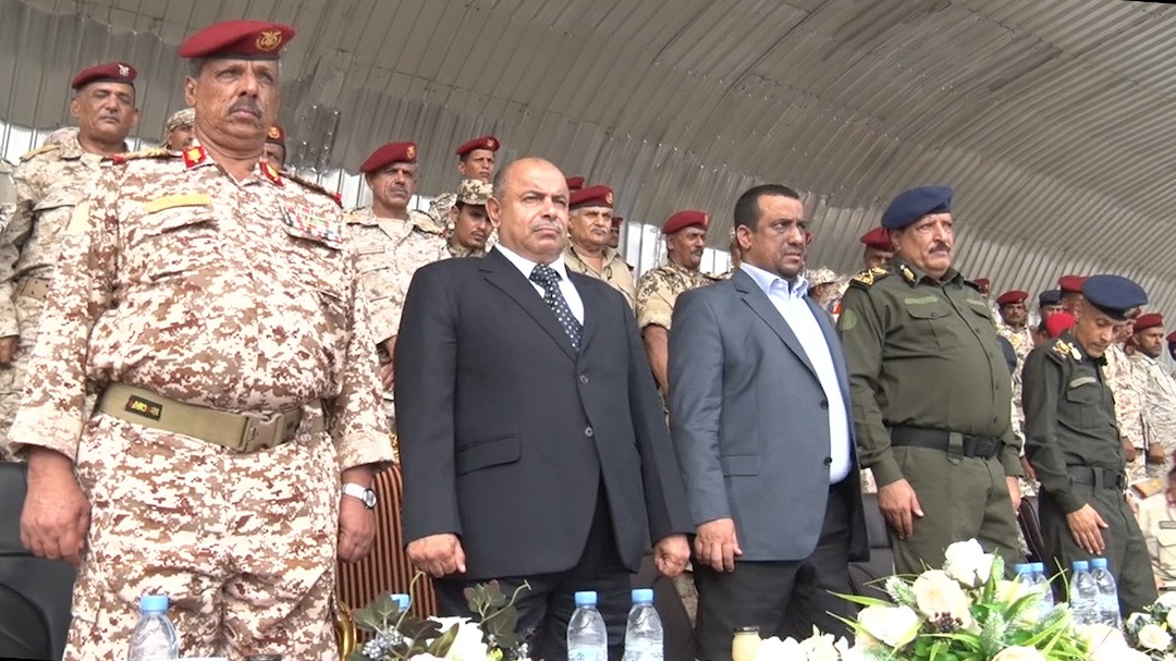 بالصور.. عرض مهيب لألوية الحماية الرئاسية في عدن (تفاصيل)