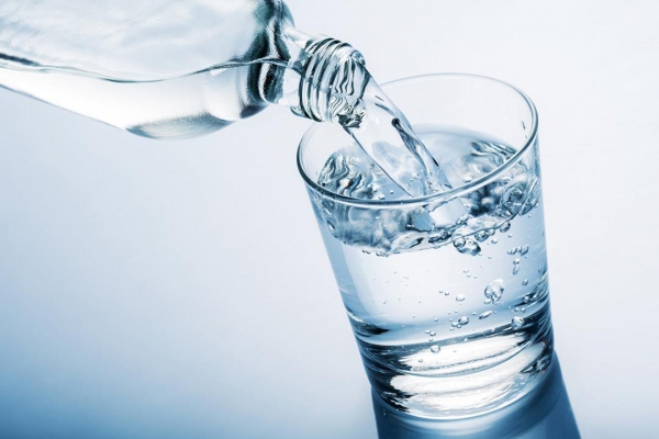 فوائد مذهلة لشرب الماء على معدة خاوية