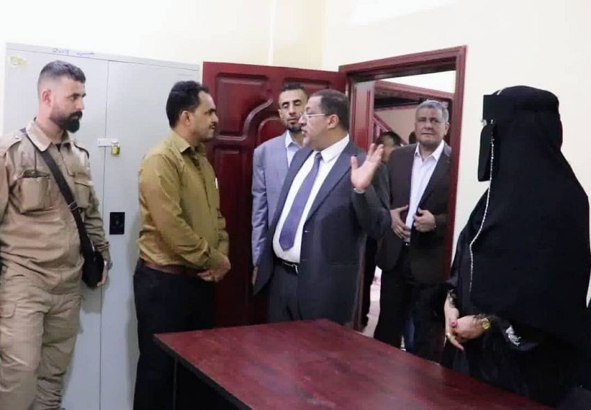 العارضة يتفقد مستوى الانضباط الوظيفي في عدد من محاكم العاصمة المؤقتة عدن