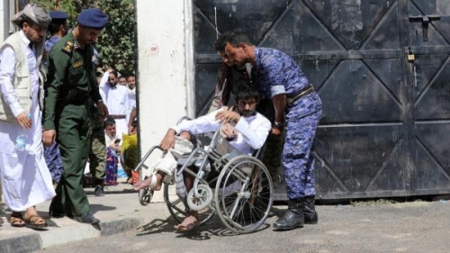  جرائم يندي لها الجبين يمارسها الحوثي بحق المعتقلين 
