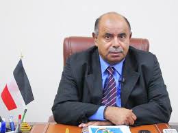 نائب رئيس الوزراء يناقش أوضاع النظافة في ساحل ووداي حضرموت
