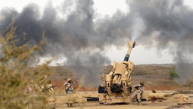 مدفعية الجيش الوطني تستهدف مجاميع لميليشيا الحوثي في باقم