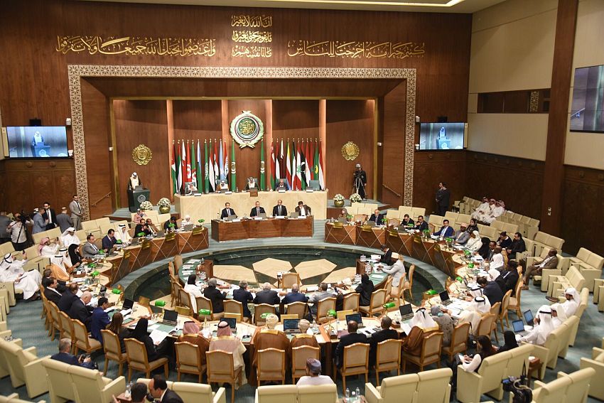 البرلمان العربي يؤكد دعمه الكامل ووقوفه إلى جانب اليمن والشرعية الدستورية