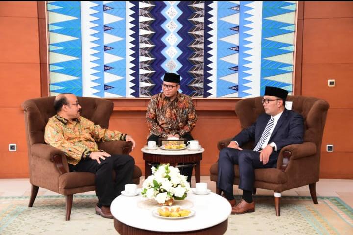 الشميري يؤكد حرص الحكومة على احلال السلام المرتكز على المرجعيات الاساسية الثلاث ..«تفاصيل»
