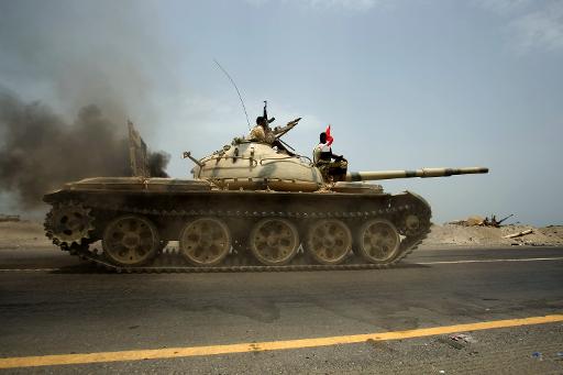 عـاجل :  القوات المشتركة تنشر أول فيديو لإقتحام القاعدة الجوية والسيطرة على طائرات ميج21 الحربية بالحديدة !! شاهد 