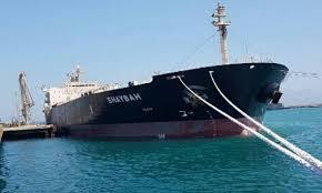ميليشيا الحوثي تنهب نحو 70 مليار من رسوم واردات الوقود عبر ميناء الحديدة