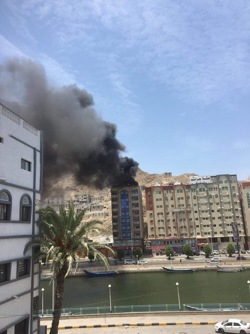إندلاع حريق هائل في «أبراج الدوحتين» (صورة)