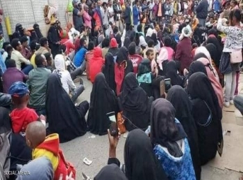 الحكومة اليمنية تدين الترحيل القسري للمهاجرين الأفارقة من صنعاء