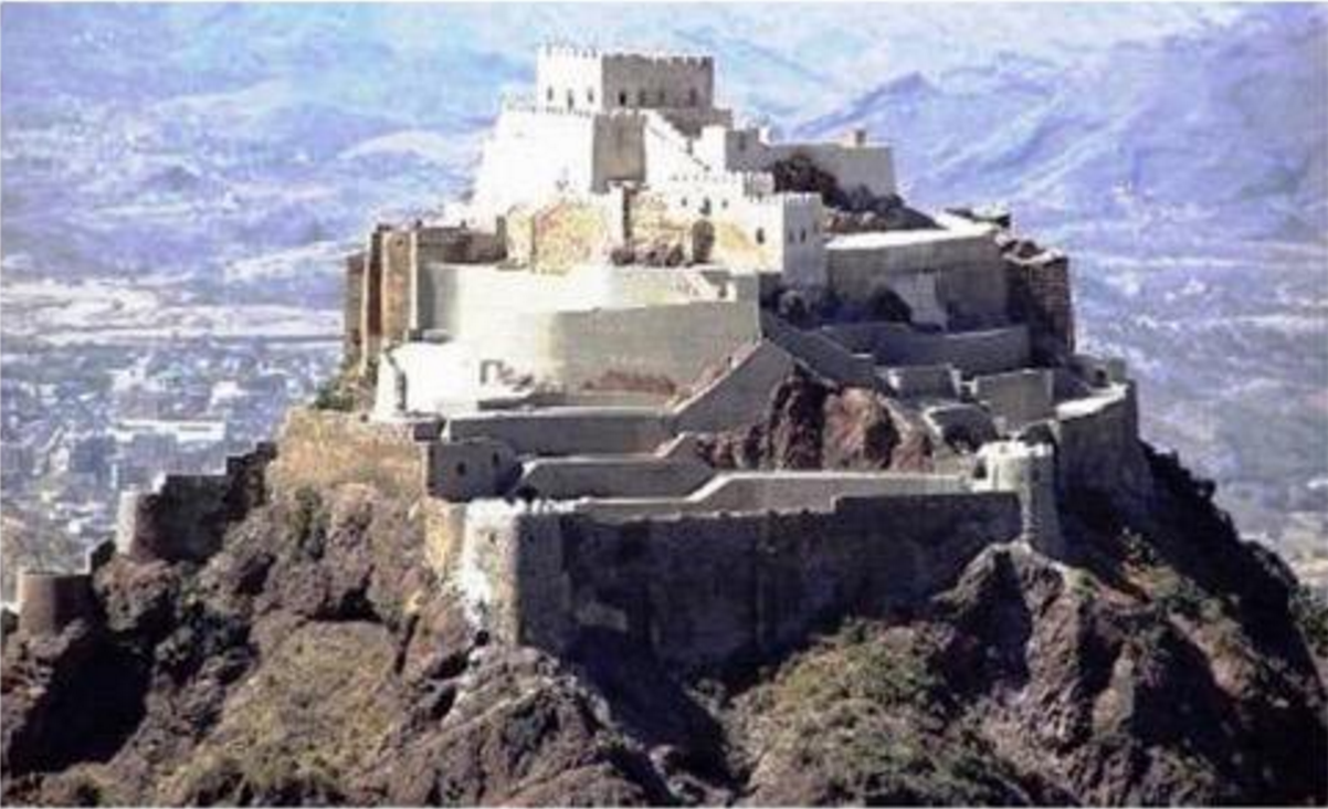 مقتل 5 سجينات وإصابة 12 أخريات بقصف لمليشيا الحوثي على سجن النساء بتعز