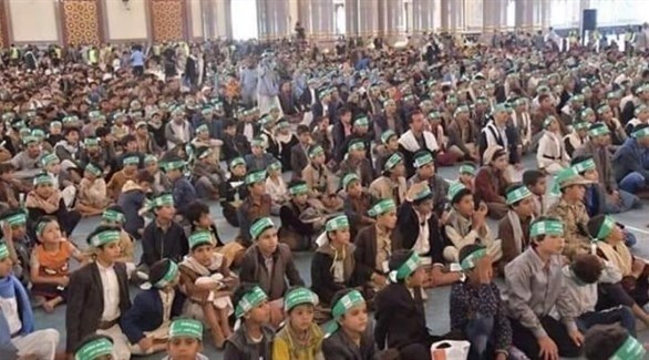 الحوثي يجبر أكثر من 2000 طفل على إعلان البيعة