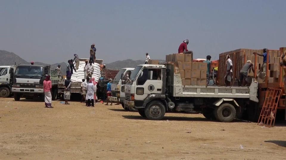 ميليشيا الحوثي تواصل نهب المساعدات الإغاثية