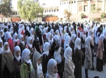 مليشيا الحوثي تفتح باب التجنيد لطالبات مدارس صنعاء