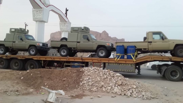 السعودية تدفع بآليات عسكرية إلى عدن عبر منفذ الوديعة