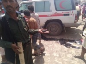ابين: سقوط جرحى من الاطفال اثر انفجار قنبلة تحت سيارة اسعاف بمدينة لودر