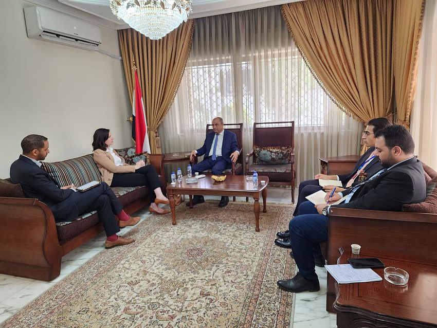 بن بريك يبحث مع مديرة البنك الدولي في اليمن جهود الحكومة لتنمية المالية العامة