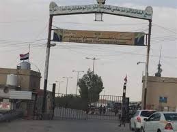 محافظ المهرة يوجه بضرورة الالتزام بكافة الإجراءات الجمركية في منفذ شحن