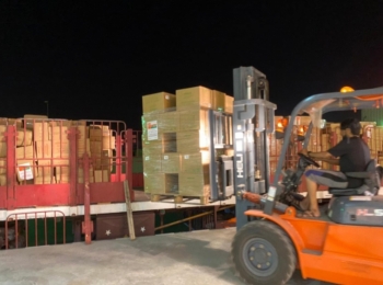 عمان ترسل مساعدات طبية الى 3 محافظات يمنية