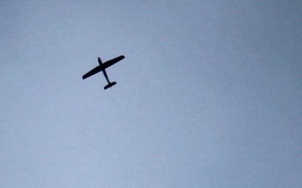 رصد تحليق 6 طائرات إستطلاع حوثية في الحديدة