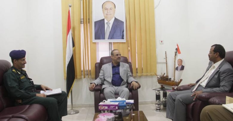 وزير الداخلية يشدد على أهمية تفعيل دور الأجهزة الأمنية بالمناطق المحررة في البيضاء