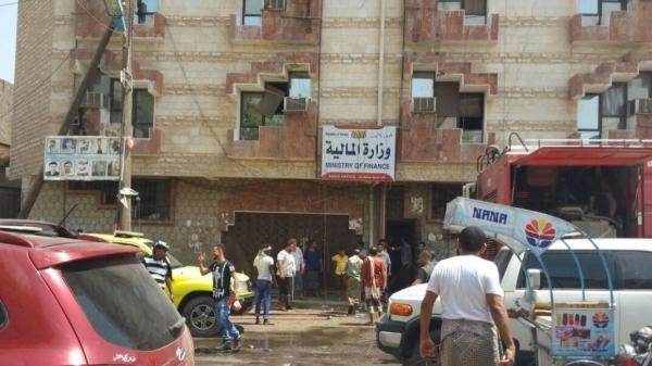 وزارة المالية تعلن بدء صرف «50%» من مرتبات أكاديميي وموظفي الجامعات في مناطق سيطرة مليشيا الإنقلاب ..«تفاصيل»