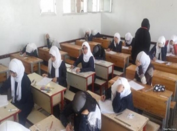صنعاء.. موظفو التعليم الفني وإدارة الاختبارات بالوزارة ينفذون إضراباً مفتوحاً