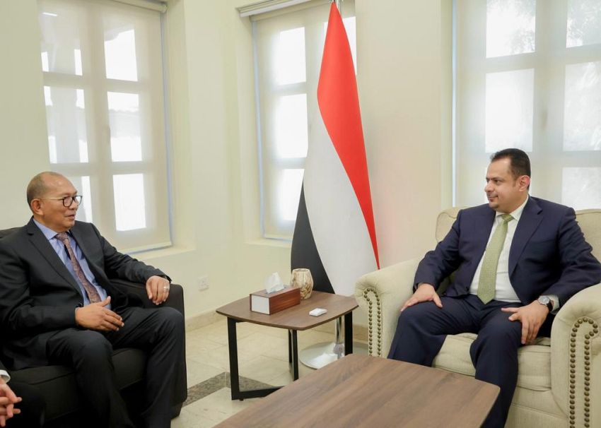 رئيس الوزراء يستقبل سفير اندونيسيا لدى اليمن
