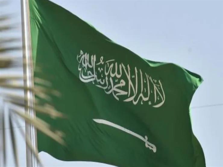 السعودية تعلن تمديد صلاحية الإقامة وتأشيرة الخروج والعودة آليًا