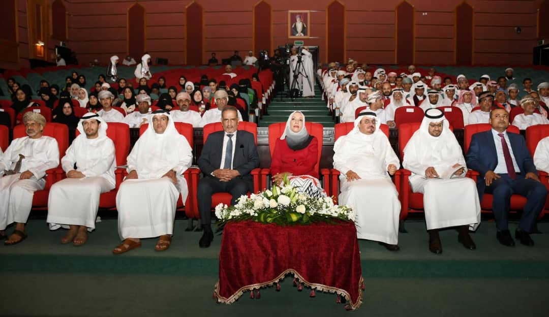 طلاب اليمن يحصدون اربع جوائز في أولمبياد علمي في مسقط…تفاصيل