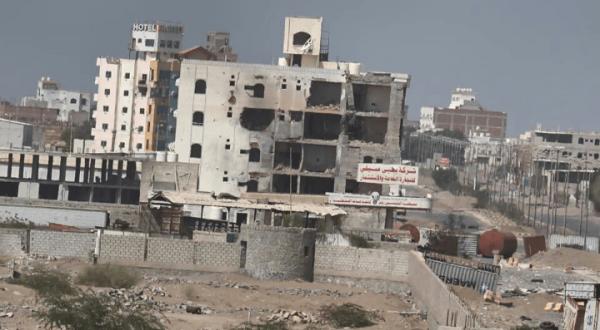 المليشيا الحوثية تُجدد قصف أحياء حيس السكنية جنوب الحديدة
