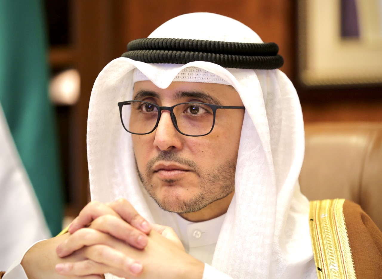 وزير الخارجية الكويتي يشدد على أهمية تنفيذ المبادرة السعودية للسلام في اليمن والمرجعيات الثلاث
