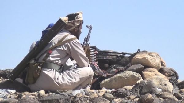 كمين للجيش الوطني يُسقط قتلى وجرحى من الحوثيين شرقي صنعاء