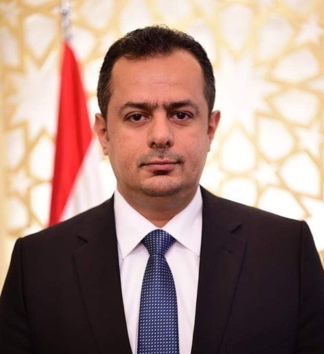 رئيس الوزراء يعزي بوفاة وكيل وزارة الصحة الاسبق احمد الشعيبي