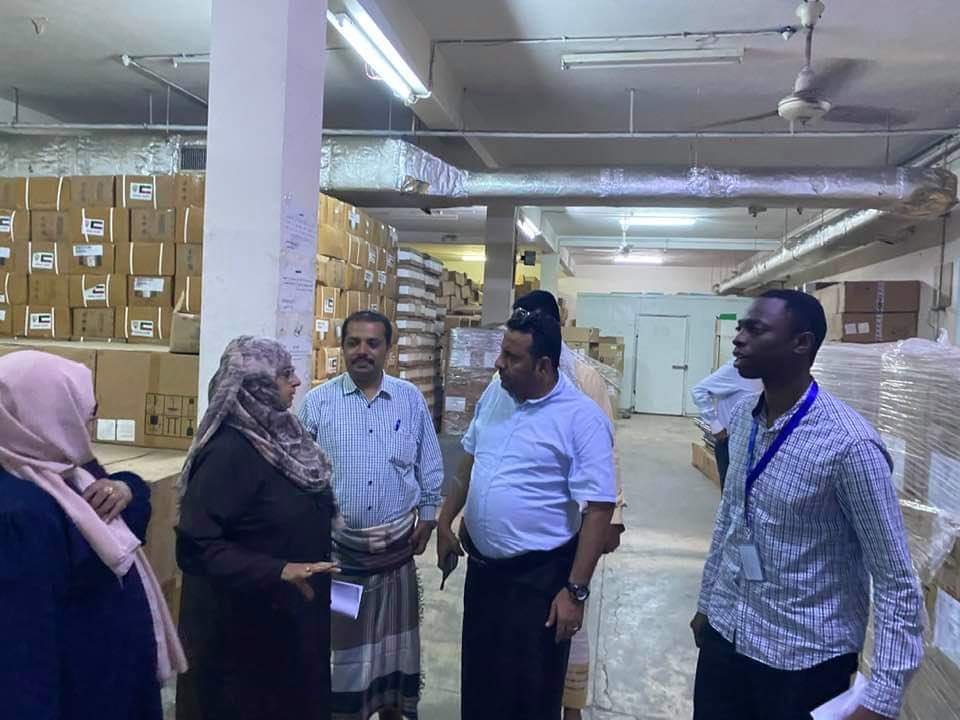 تنفيذا لتوجيهات رئيس الحكومة معين عبدالملك.. شاهد تحركات وزارة الصحة لمواجهة "كورونا" (صور)