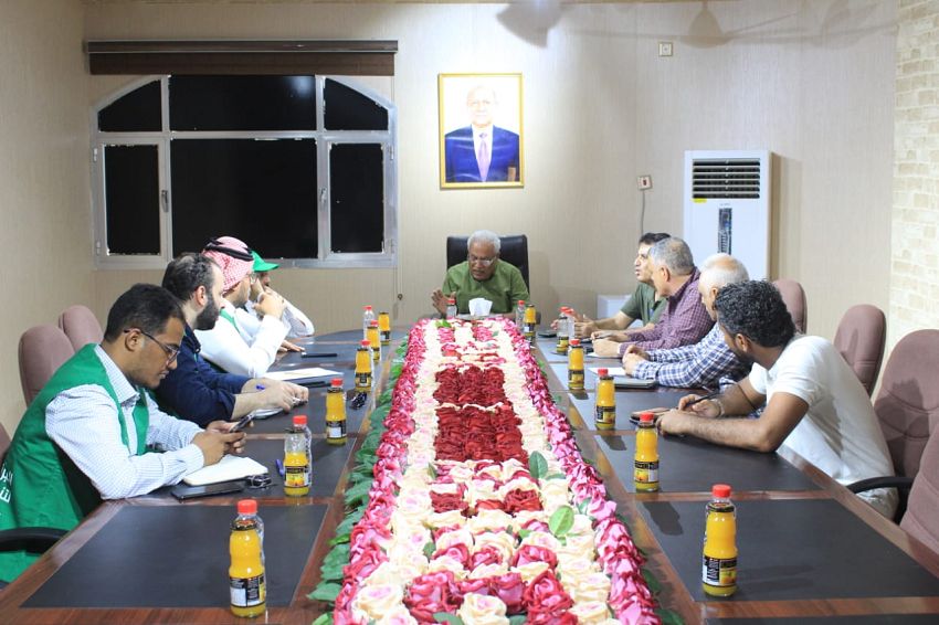 وزارة الأشغال تناقش مع البرنامج السعودي تنفيذ مشروعين إستراتيجيين في عدن وتعز