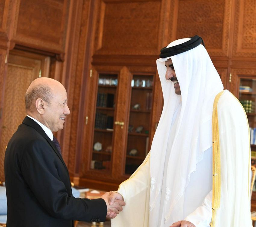 رئيس مجلس القيادة الرئاسي وامير دولة قطر يعقدان لقاءاً موسعاً لتعزيز العلاقات بين البلدين الشقيقين.. تفاصيل