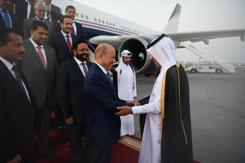 في رابع محطات جولتهم الخارجية.. رئيس واعضاء مجلس القيادة الرئاسي يصلون الدوحة