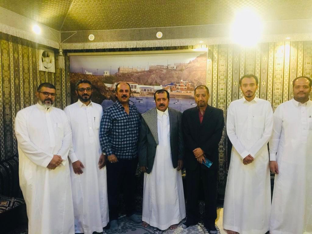 وزير الدولة لشؤون مجلسي النواب والشورى يلتقي قيادات من مكون حضرموت للتحرر والتطوير 