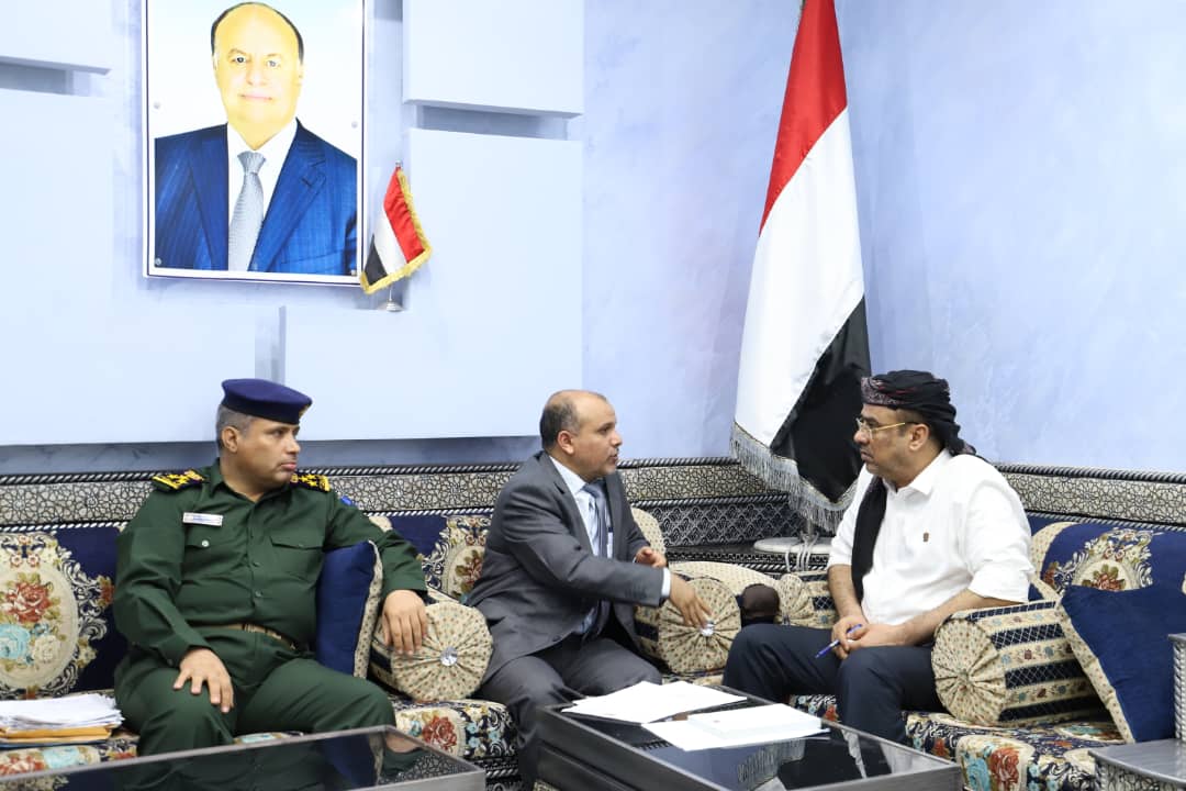 نائب رئيس الوزراء ومحافظ عمران يناقشان مستجدات الاوضاع في المحافظة ..«تفاصيل»