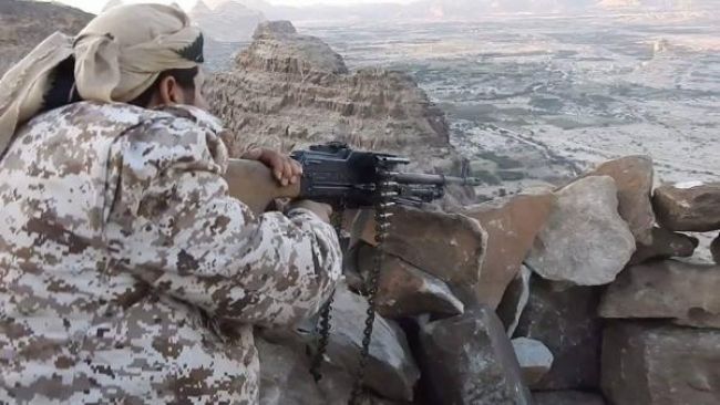 الجيش و«الجدعان» يغنمون اسلحة حوثية بينها مدرعة (صورة)