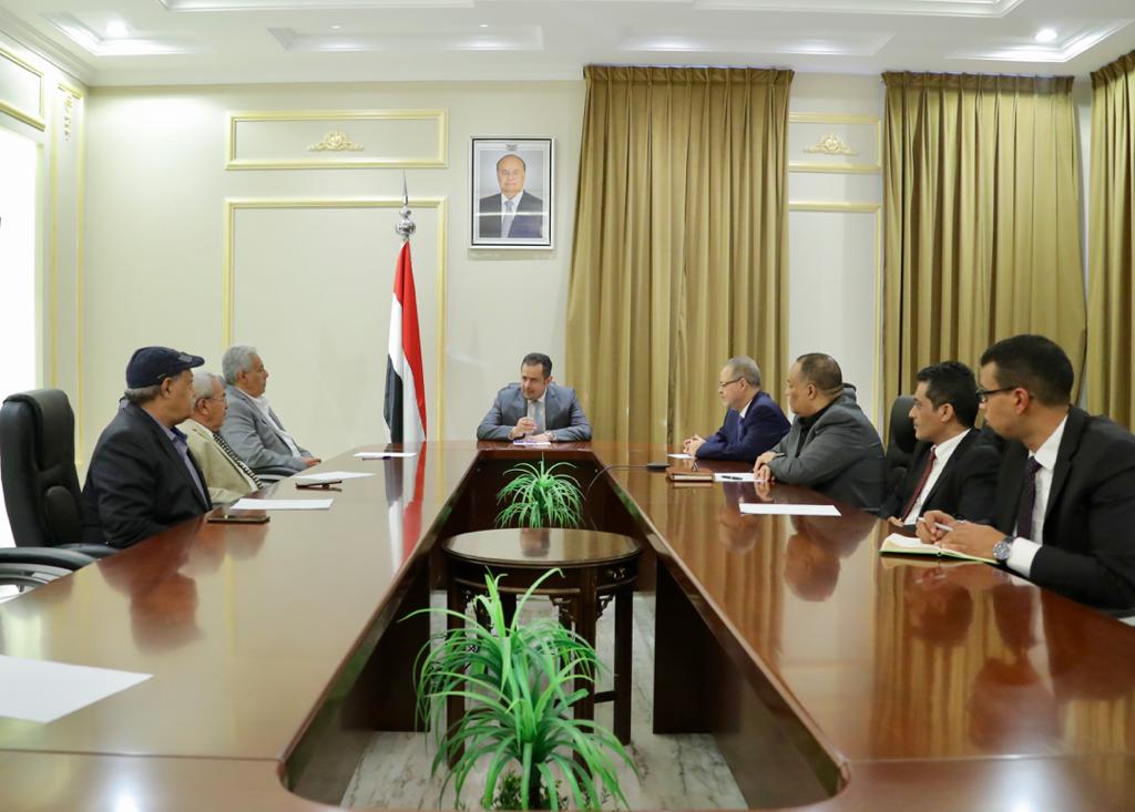 رئيس الوزراء المكلف يستقبل قيادات التنظيم الناصري ضمن مشاورات تشكيل الحكومة الجديدة