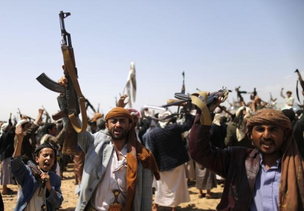 فورين بوليسي: قرار أمريكي وشيك لتصنيف الحوثيين جماعة إرهابية