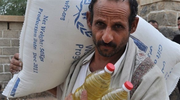برنامج الأغذية العالمي يندد بالحوثيين ويهدد بوقف المساعدات الغذائية