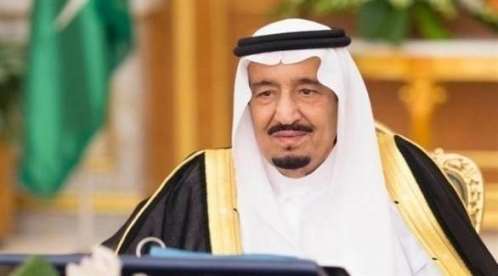 الملك سلمان يدعو لعقد قمتين خليجية وعربية طارئة نهاية مايو