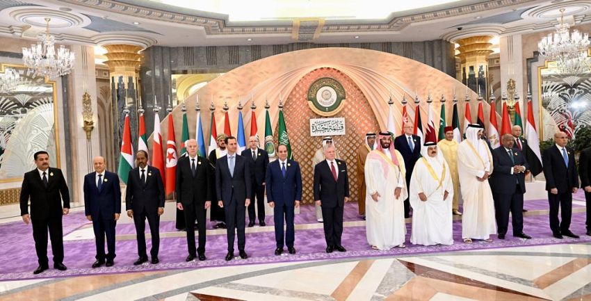 رئيس مجلس القيادة الرئاسي يشارك في الجلسة الافتتاحية لمؤتمر القمة العربية الـ  #1635; #1634;
