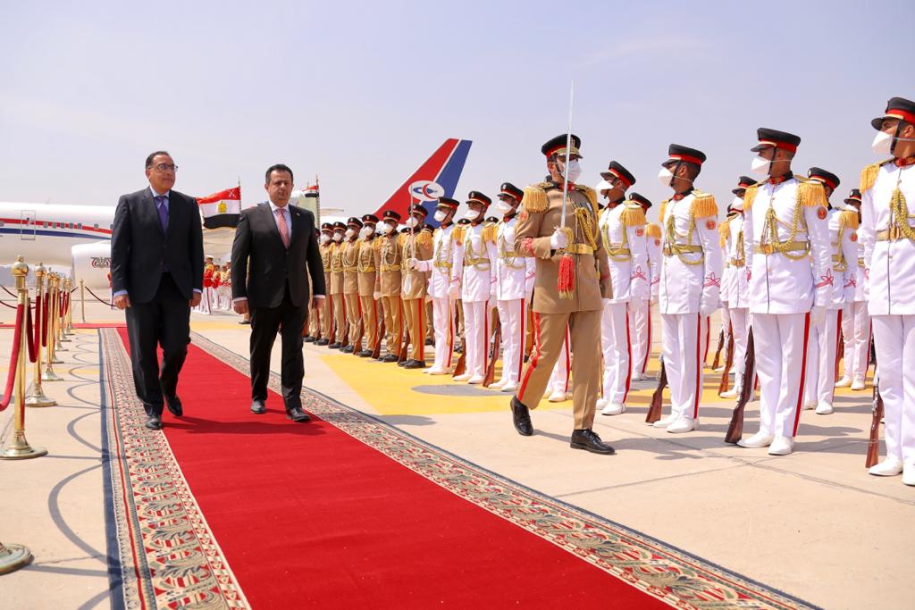 عاجل : أول تصريح لرئيس الوزراء الدكتور معين عبدالملك فور وصوله العاصمة المصرية القاهرة (شاهد ماذا قال) 