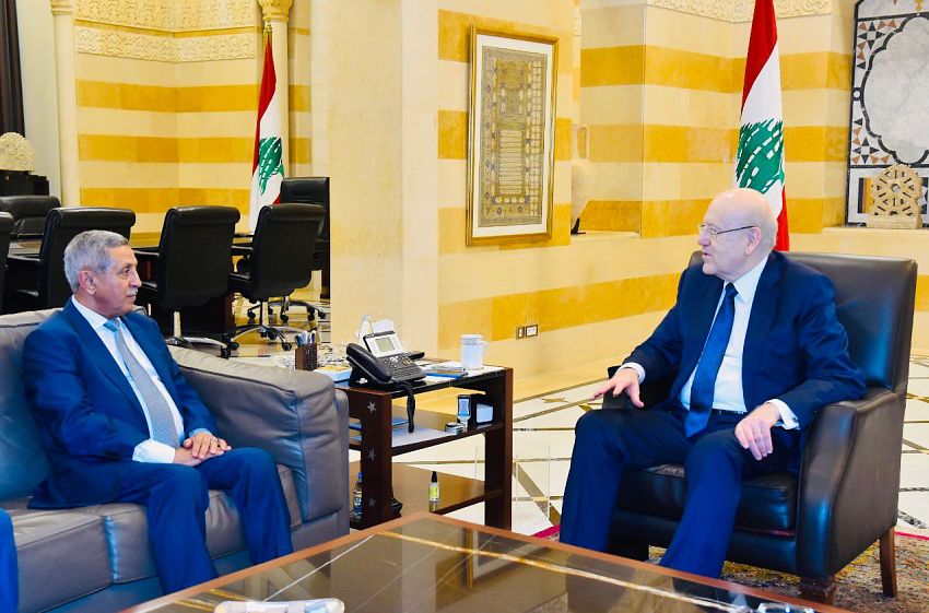 رئيس الوزراء اللبناني يلتقي سفير اليمن
