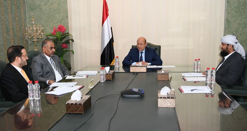 مجلس القيادة الرئاسي يناقش تطورات الوضع اليمني ومسار الهدنة الانسانية وجهود استيعاب الدعم الاقتصادي