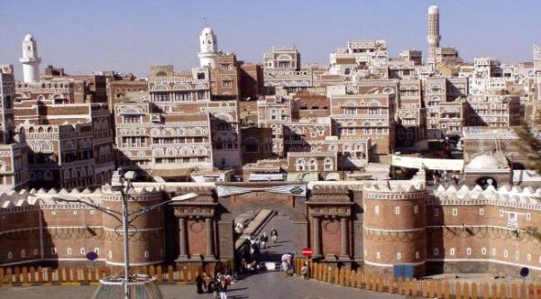 مقتل 6 من موظفي البلدية بنيران مالك أحد البسطات في صنعاء
