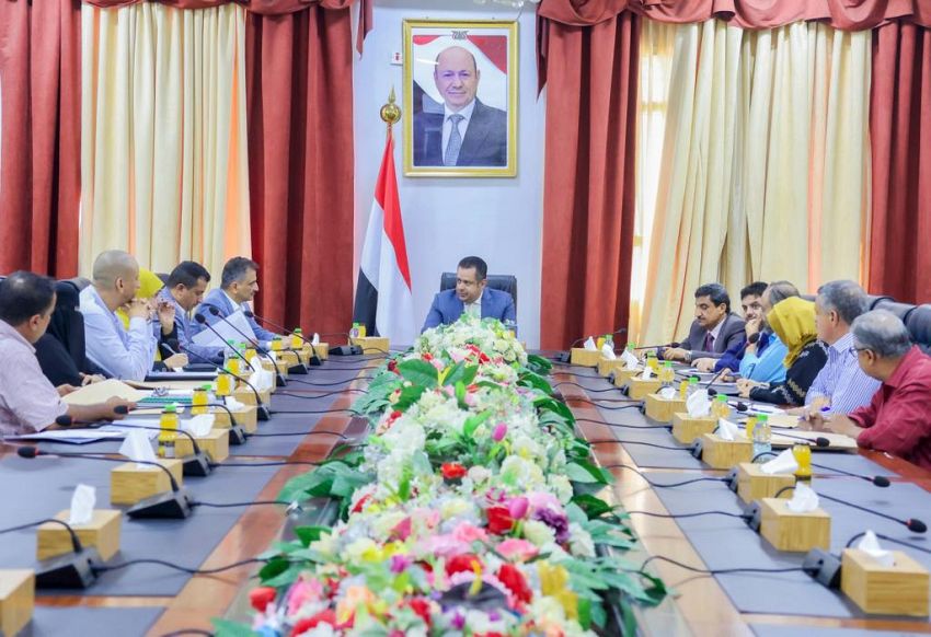 رئيس الوزراء يرأس اجتماع لقيادة السلطة المحلية والمكتب التنفيذي في عدن