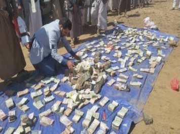 مفتي الحوثي يوجه بنشر فتوى لنهب أموال الناس